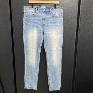 Levi's Classic Blue Denim Jeans